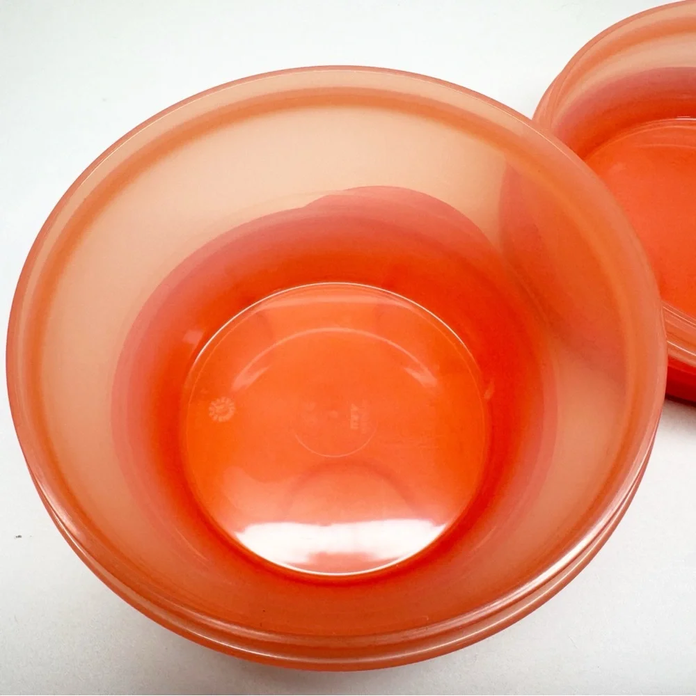 Tupperware Duo Bowl Set with Lids Orange